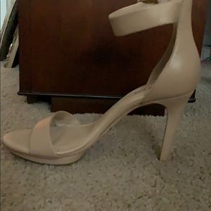 Gianni Bini ankle strap heels